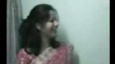 Proovides palju positsioone, valib tibu kõige mugavama