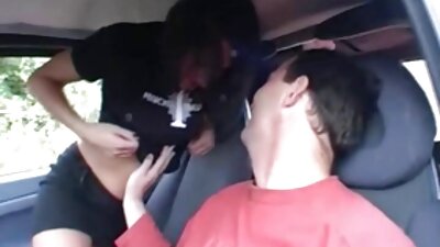 Kutt suudleb kuuma Latina märga kiisu ja ta ajab ka seda persse