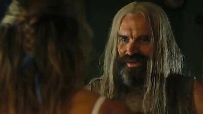 Riputatud mehekreemid teismelise beebi tugevale tagumikupõskele pärast seksi